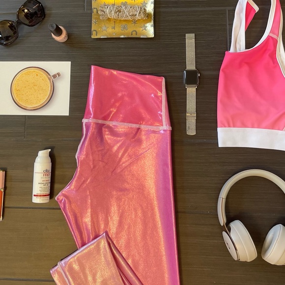 Yoga Bitch Shine High Gloss Foil Leggings NWT - Picture 11 of 12